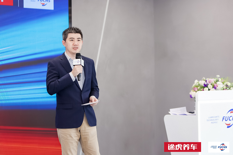 发布润滑油新品深入践行“精准用油”服务理念龙8体育入口途虎养车联合福斯战略合作升级(图3)